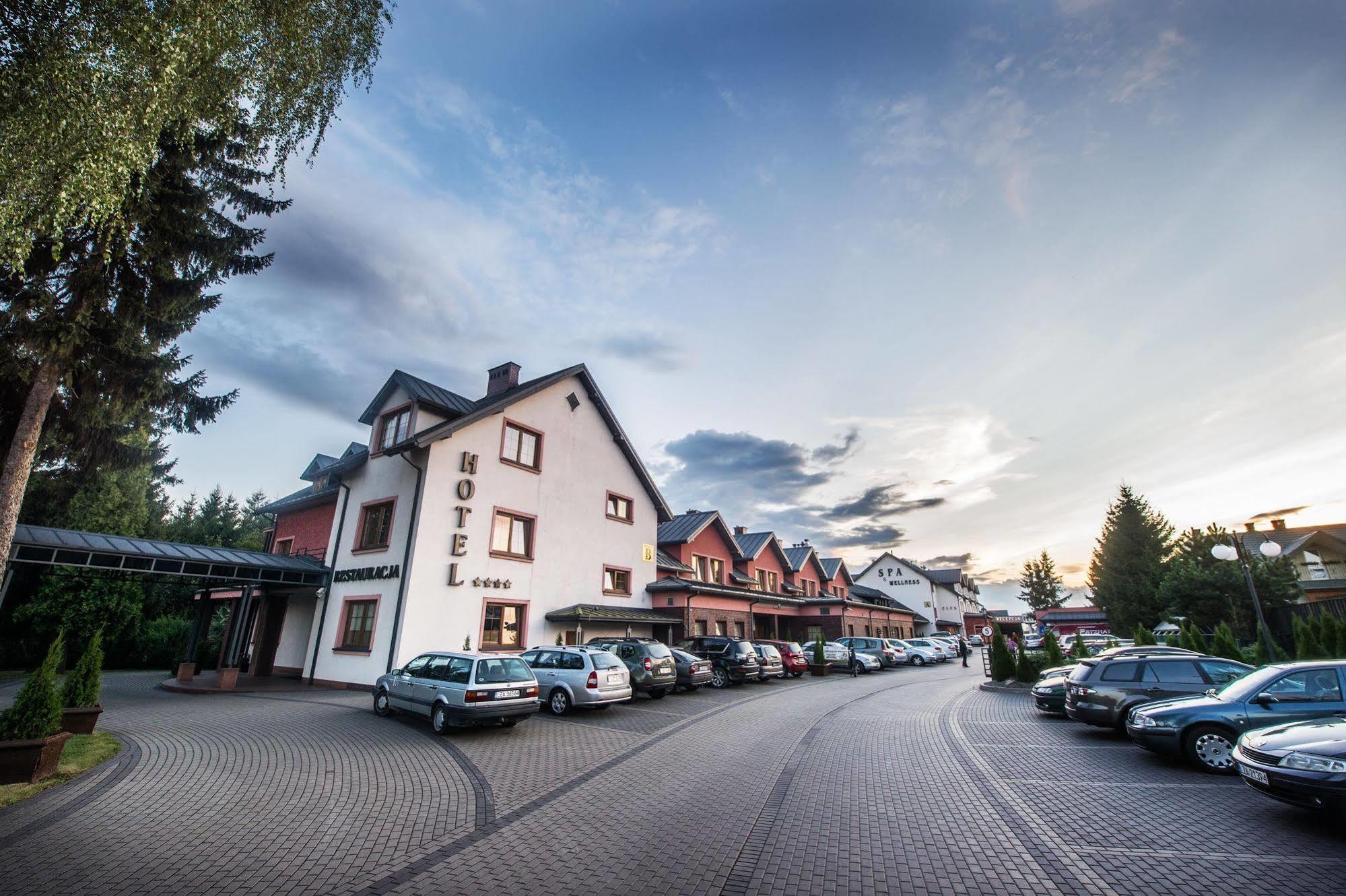 Artis Hotel & Spa Zamosc  Exterior photo
