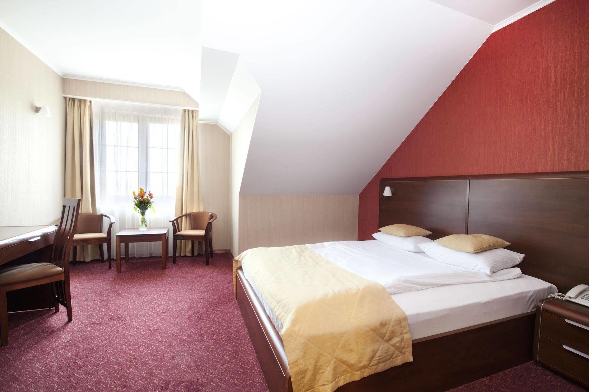 Artis Hotel & Spa Zamosc  Exterior photo